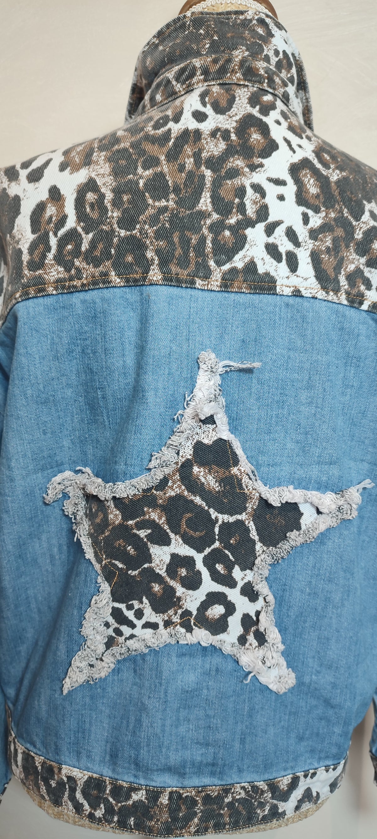 Veste en Jean Imprimé Léopard Motif Etoile SYA