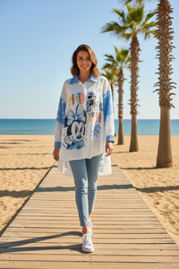 Chemise Minnie Mouse vue de face avec jean