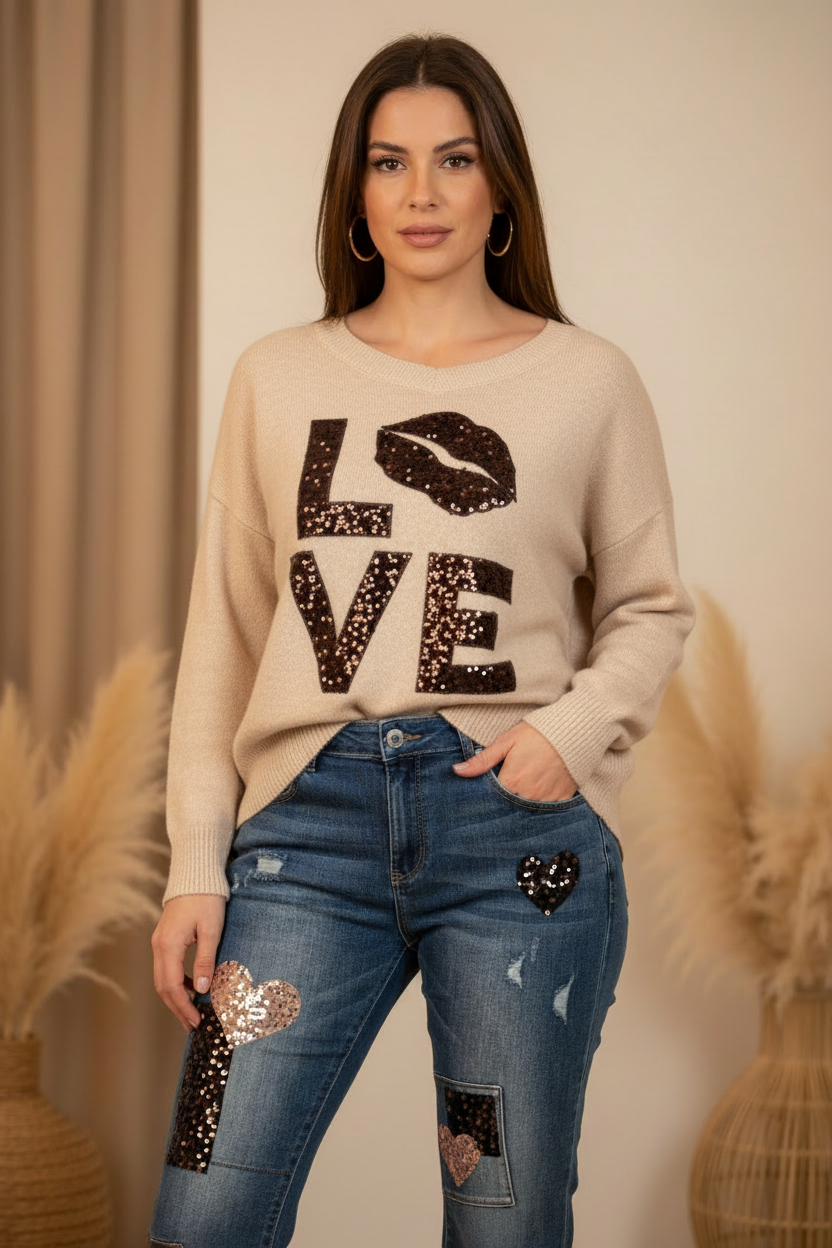 Jean KENY avec Pull Beige LOVE - Vue complète