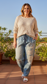 Pantalon en Jean Bleu Délavé Orné de Fleurs Brodées KRIS
