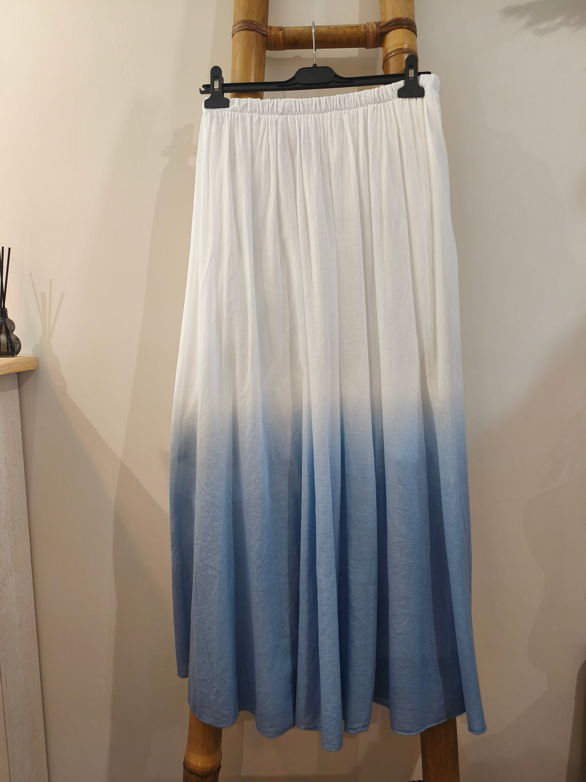 Jupe Longue Blanche et Bleue TIE & DYE