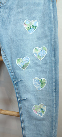 Jean Bleu à Motifs Coeurs Fleuris HARMONY