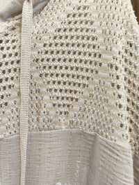 Veste à Capuche Gaufré & Crochet Ajouré – Broderie Dorée HOPE