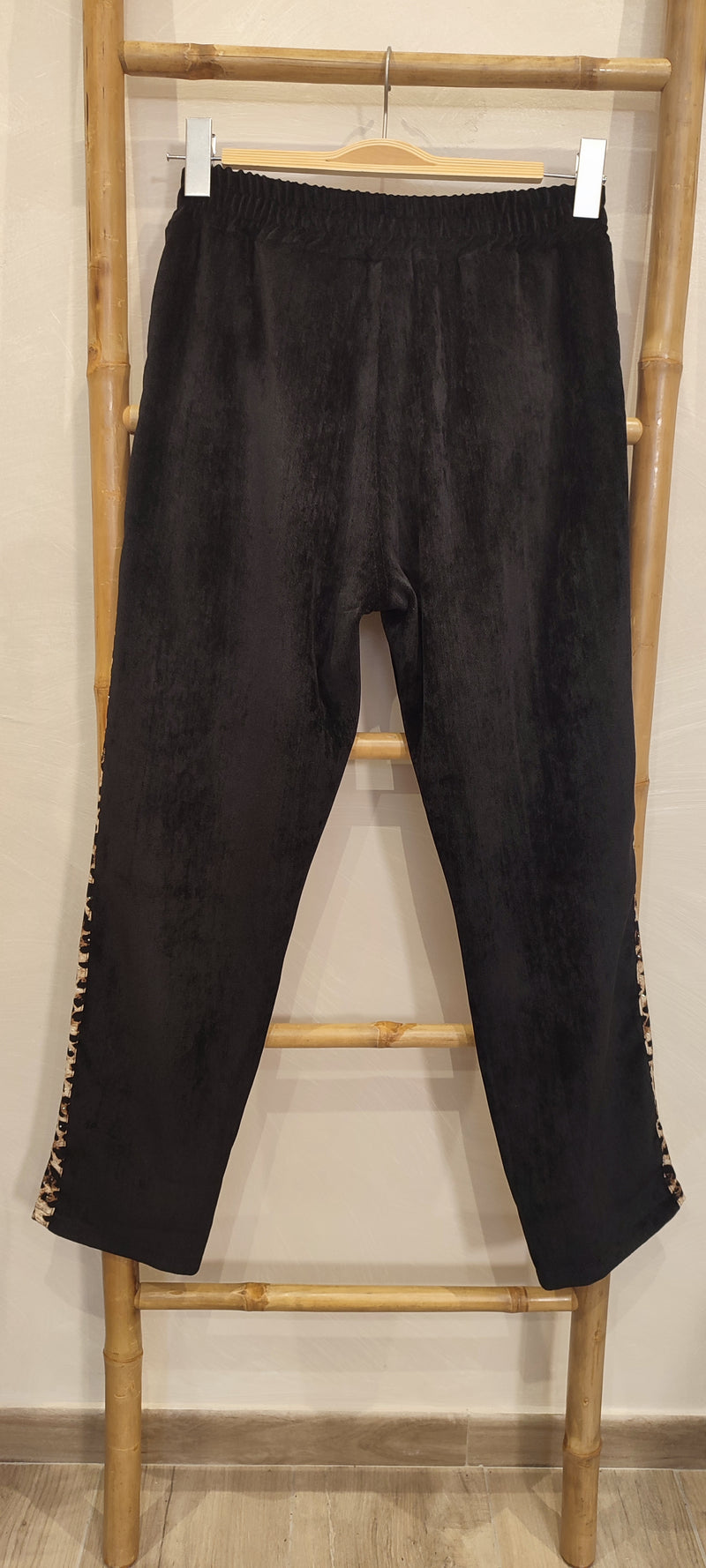 Pantalon Velours Fin Noir Bande et Ceinture Léopard BABIN