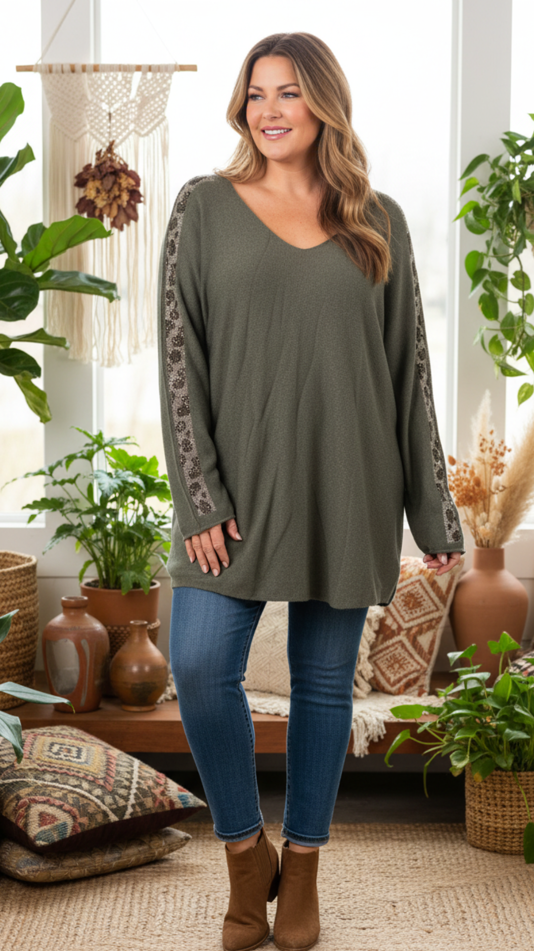 Pull Oversize Kaki Orné de Strass MADY