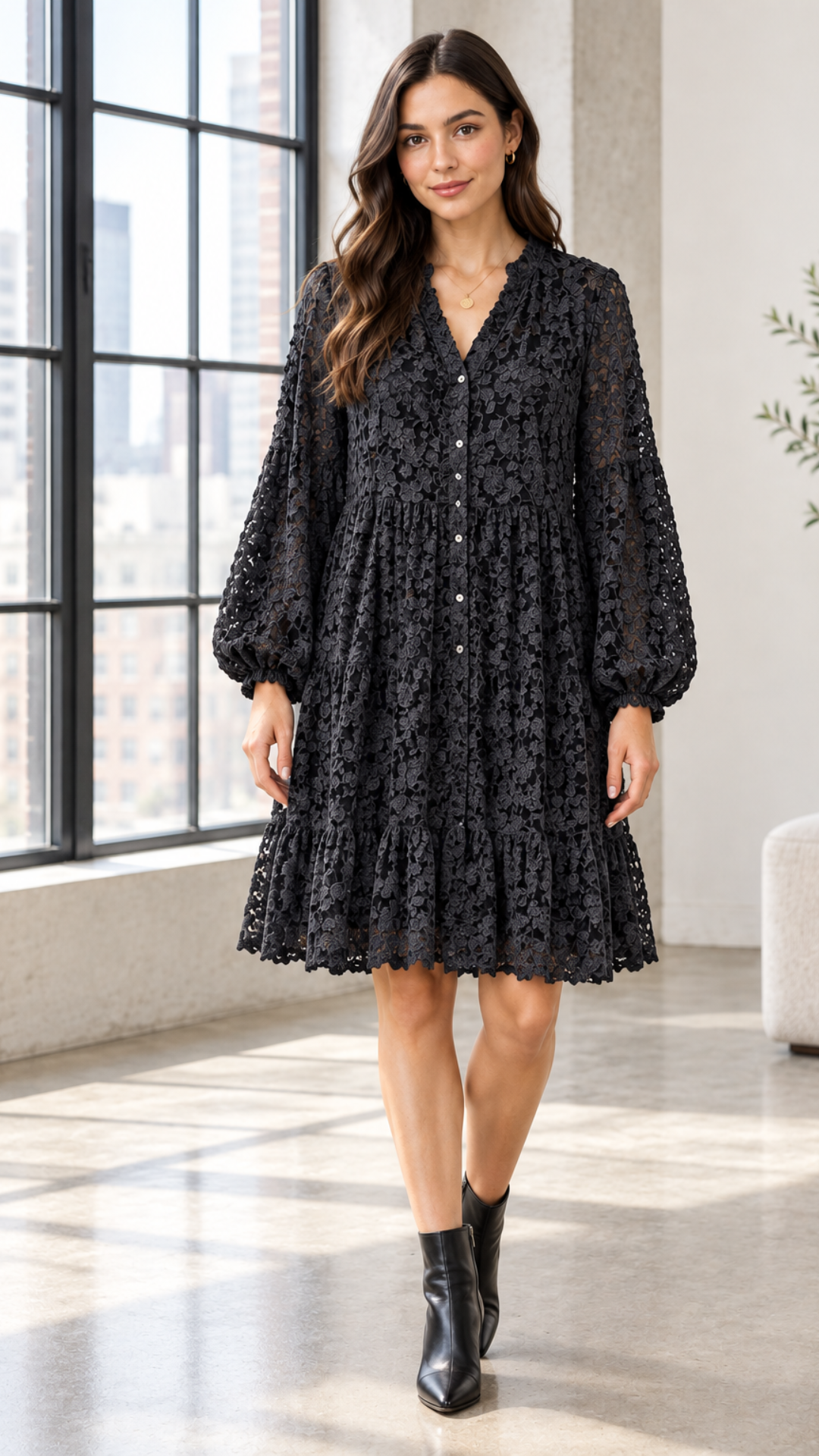 Robe Courte en Dentelle Noire MERY