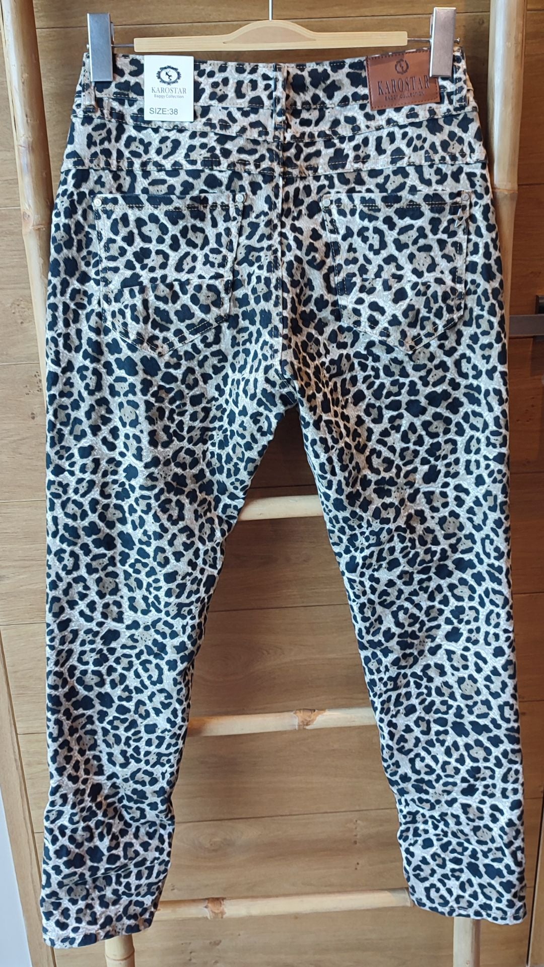 Pantalon Imprimé Léopard Noir et Taupe KAROSTAR