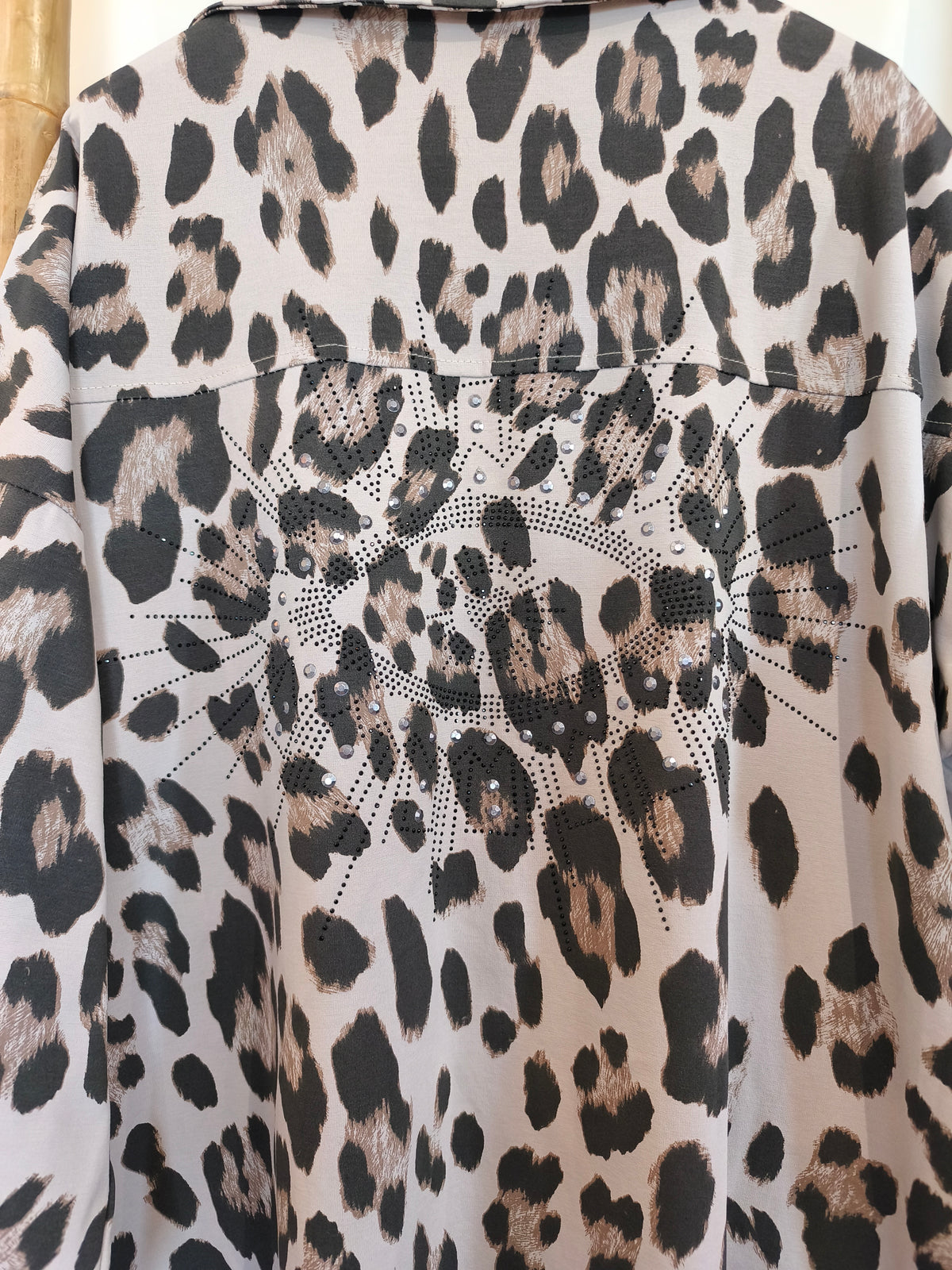 Robe Chemise Longue Beige à Imprimé Léopard SYLVAINE