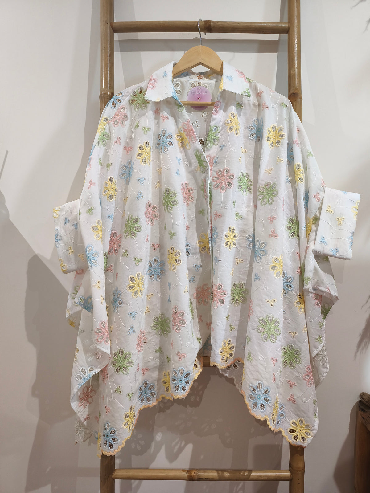 Chemise Poncho Fleurs Brodées Multicolore JANE
