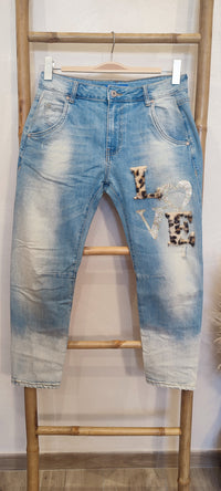 Jean Bleu Clair Délavé Inscription Paillette et Fourrure LOVE