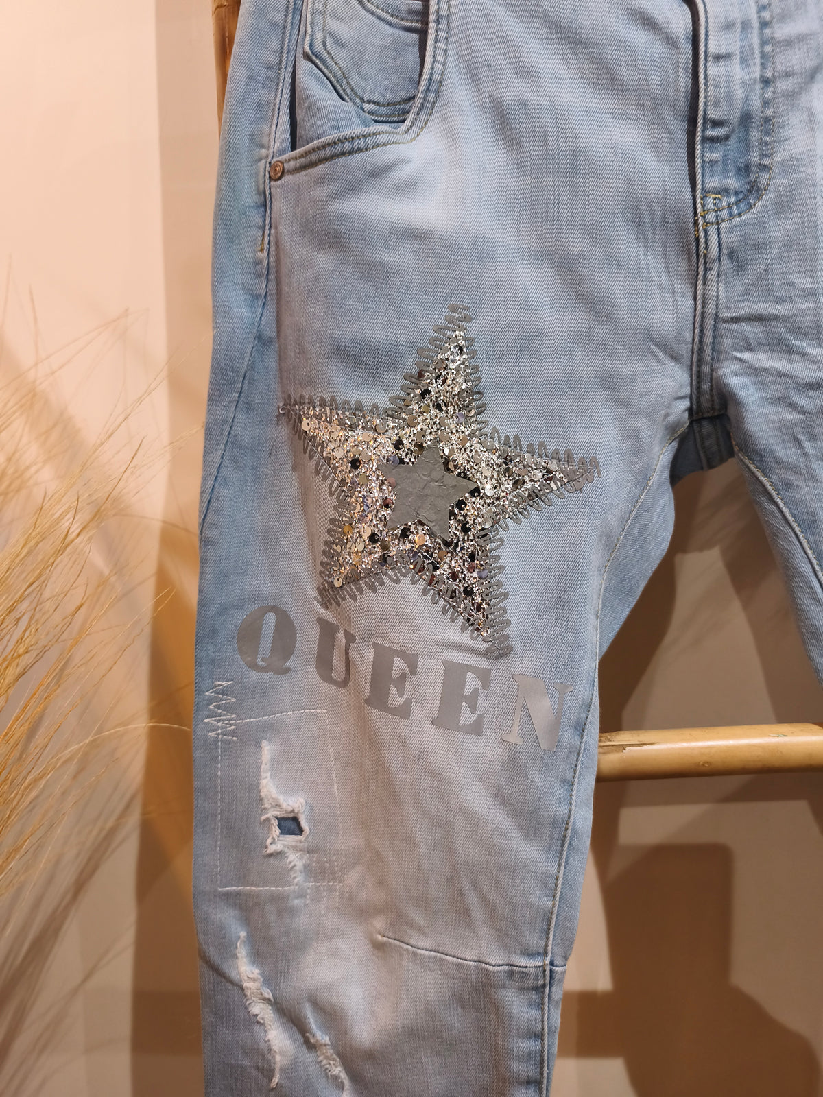 Jean Bleu Clair Délavé Motif Etoile QUEEN
