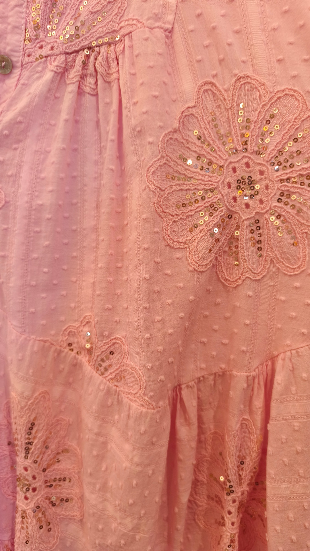Robe Rose Fluide à Fleurs Brodées et Sequins HEDA