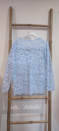 Top Dentelle Bleu Ciel Col V BEKY