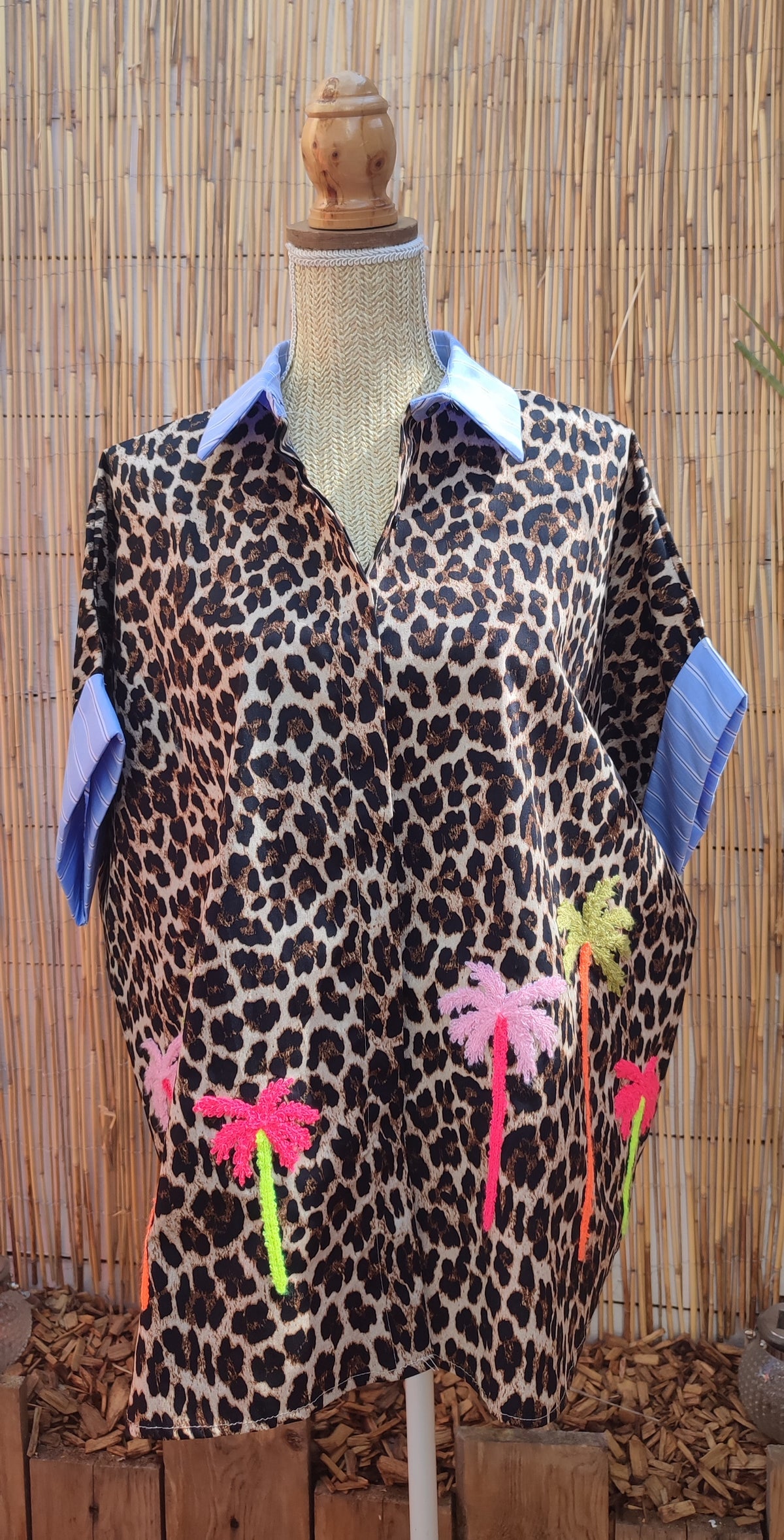 Chemise Rayée Bleue et léopard à Motif Palmiers CECILIA