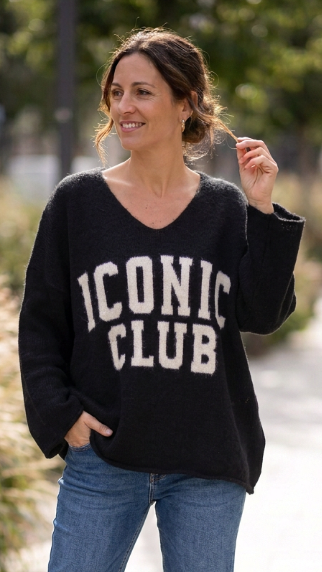 Pull Noir "ICONIC CLUB"