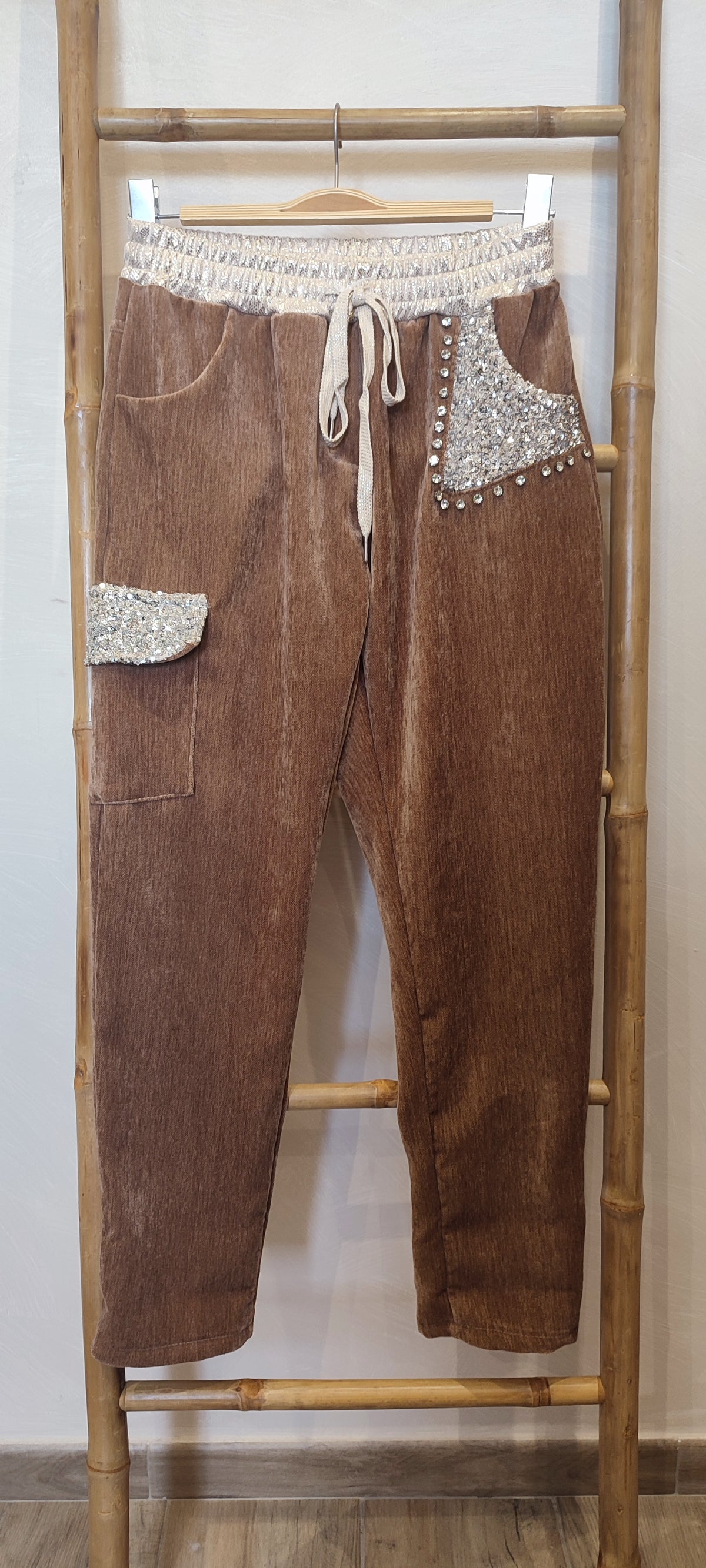 Pantalon Velours Camel à Sequins et Strass TEVA