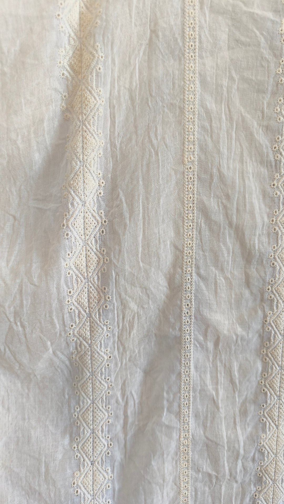 Chemise Poncho Blanc Cassé Ornée de Broderie ARMELLE