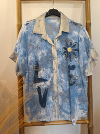 Chemisette Dentelle Bleue à Inscription LOVE