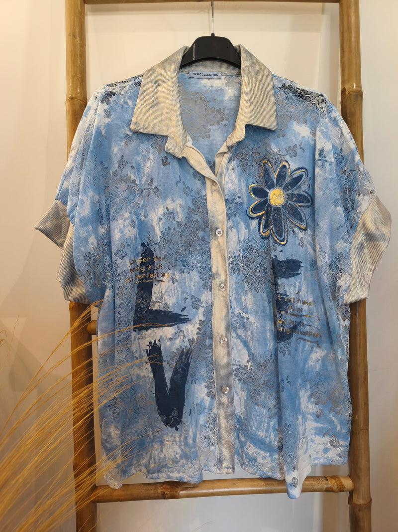 Chemisette Dentelle Bleue à Inscription LOVE