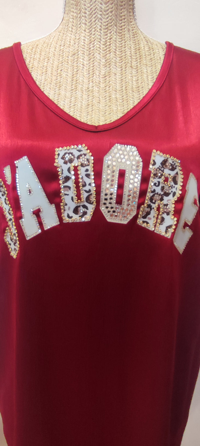 Tee-Shirt Rouge Bordeaux brillant à Inscription "J'ADORE"
