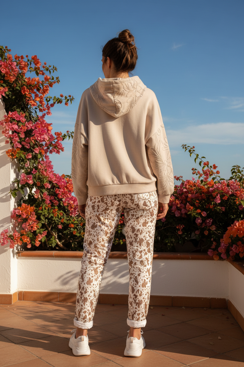 Sweat ETSY + pantalon JAÏ - vue de dos